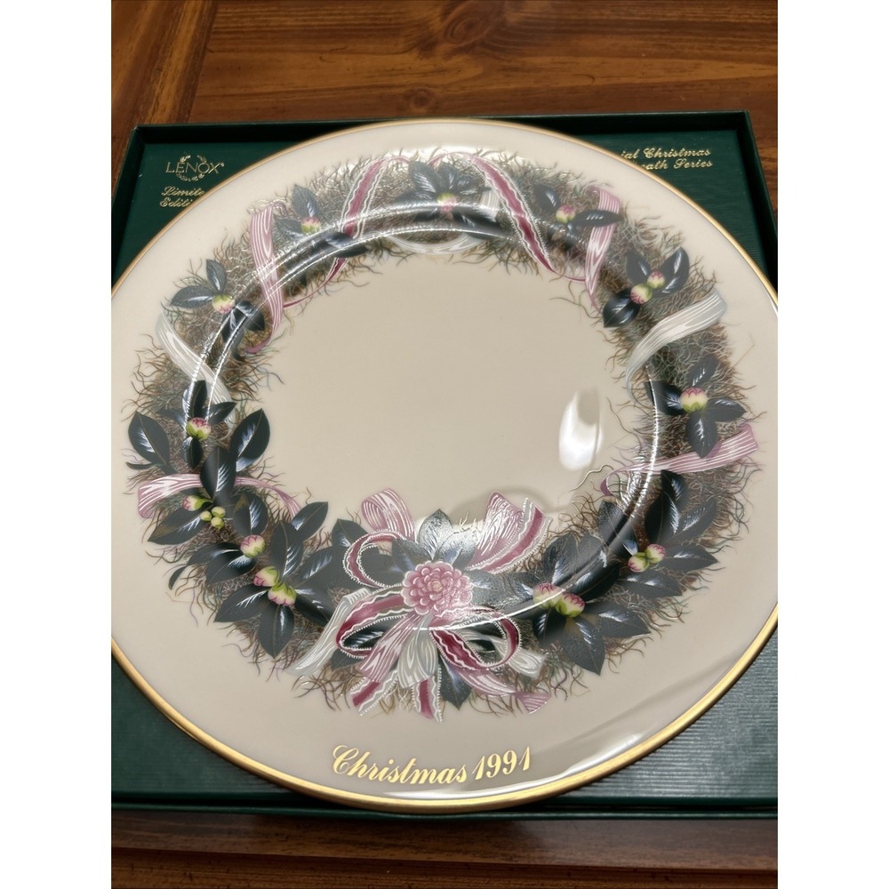 lenox colonial christmas wreath plate South Carolina Eleventh Colony 1991